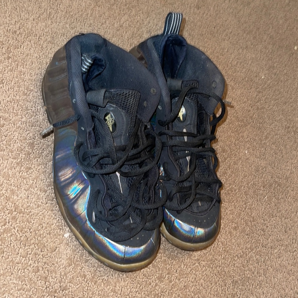 HOLOGRAM NIKE FOAMPOSITES